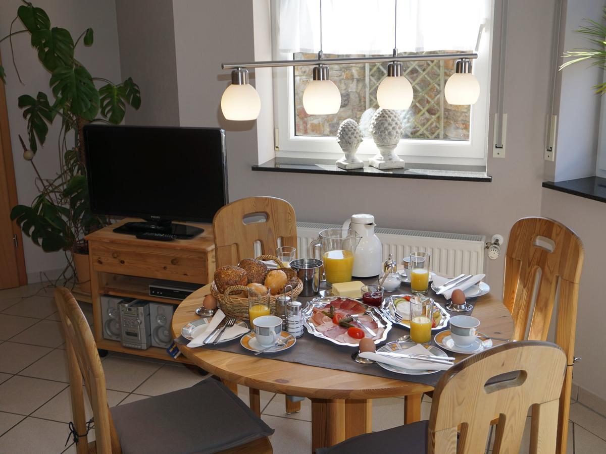 Sch Ne Wohnung In Der Moselregion Kinheim Eksteriør billede
